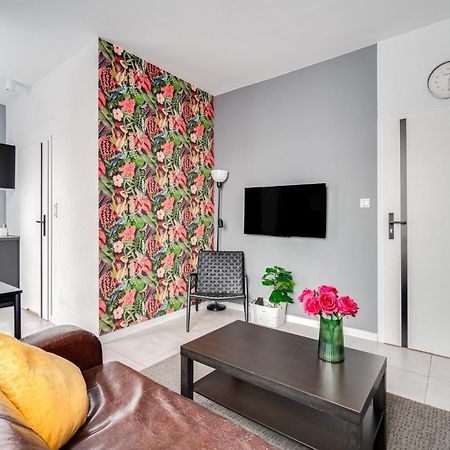MONKEY Apartment ~ 700m Main Square ~ Self check-in 24h Breslavia Esterno foto