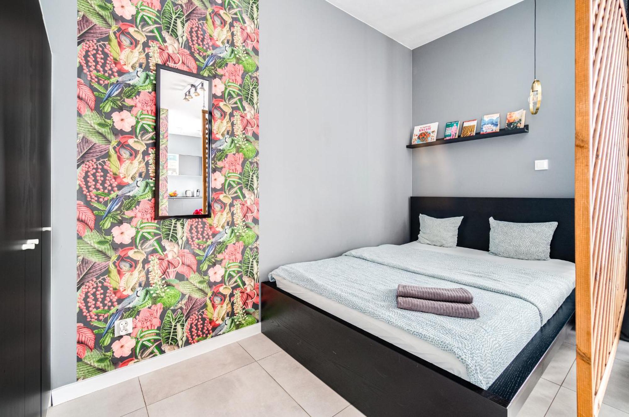 MONKEY Apartment ~ 700m Main Square ~ Self check-in 24h Breslavia Esterno foto